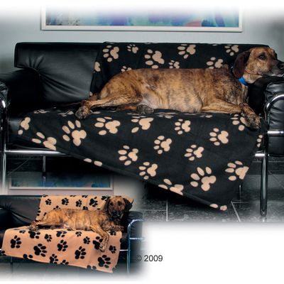 Trixie Fleece Blanket Barney beige with black paw prints