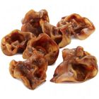 Snack de cerdo en cubo de plástico