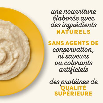 Boîte Applaws Natural Cat Food, Chicken Breast mousse, 70 g. Texte visible : Certified B Corporation, Made with natural ingredients. Image de la mousse sur l’étiquette.