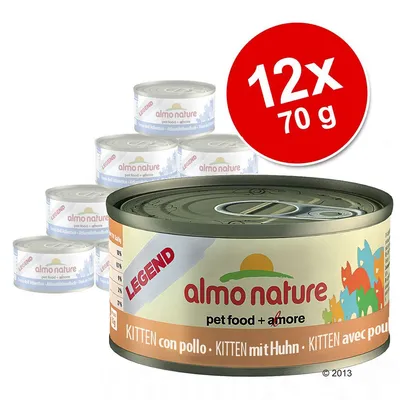 Pack de 12 latas de 70 g de Almo Nature Legend para gatinhos, visível texto: 'KITTTEN con pollo', 'pet food + amore', várias línguas no rótulo.