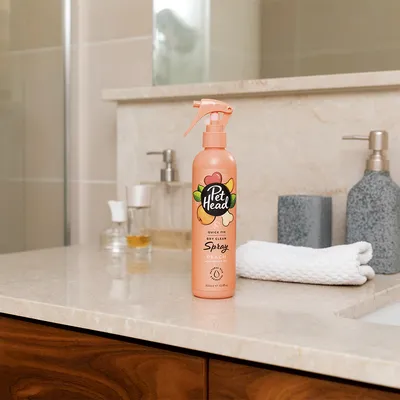 Pet Head Quick Fix Dry Clean Spray Fersken, 300 ml. Tørshampoo med ferskenduft til kæledyr.
