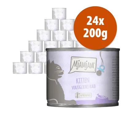 MjAMjAM Kitten Vorzügliches Kalb, confezione da 24 lattine da 200 g ciascuna. Testo visibile: 'GETREIDEFREI'. Immagine di una lattina con silhouette di gatto. MjAMjAM Kitten Vorzügliches Kalb, confezione da 24 lattine da 200 g ciascuna. Testo visibile: 'GETREIDEFREI'. Immagine di una lattina con silhouette di gatto.