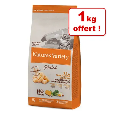 Sac de croquettes pour chat stérilisé Nature’s Variety Selected, 7 kg, poulet élevé en plein air, viande désossée ingrédient principal, sans céréales. Texte : 1 kg offert !
