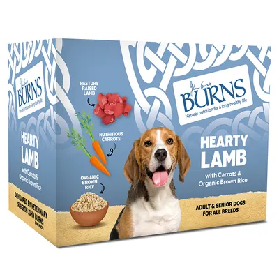 Emballage Burns Hearty Lamb avec carottes et riz brun bio, pour chiens adultes et seniors toutes races. Ingrédients illustrés : agneau, carottes, riz brun. Texte en anglais visible.