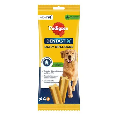 Balení Pedigree Dentastix Daily Oral Care, 4 kusy. Viditelný pes, obrázek pamlsků a text v němčině: Reduziert Zahnsteinbildung um bis zu 80 %, Reinigt selbst schwer erreichbare Zähne.