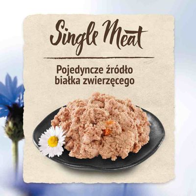Purizon Single Meat Chicken with Chamomile Blossoms, zestaw 24 puszek po 400 g. Widoczna etykieta z rumiankiem i nazwą produktu.