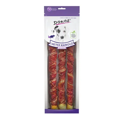 Dokas 1 Meter Kaurolle mit Ente -pakkauksessa kolme pitkää pururullaa, pakkauksessa koiran kuva ja teksti '1 meter chewing roll with duck'.