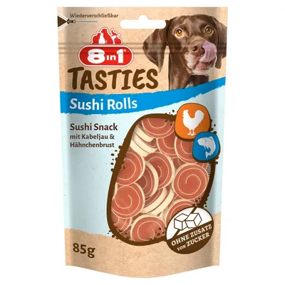 8in1 Tasties Sushi Rolls, sachet de 85g. Texte visible : Sushi Snack mit Kabeljau & Hähnchenbrust, ohne Zusatz von Zucker. Illustration poulet et poisson. Chien en haut à droite. 8in1 Tasties Sushi Rolls, sachet de 85g. Texte visible : Sushi Snack mit Kabeljau & Hähnchenbrust, ohne Zusatz von Zucker. Illustration poulet et poisson. Chien en haut à droite.