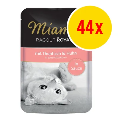 Miamor Ragout Royale -pussi, mit Thunfisch & Huhn in zarten Stückchen In Sauce. 44x näkyy keltaisessa ympyrässä pakkauksen päällä.