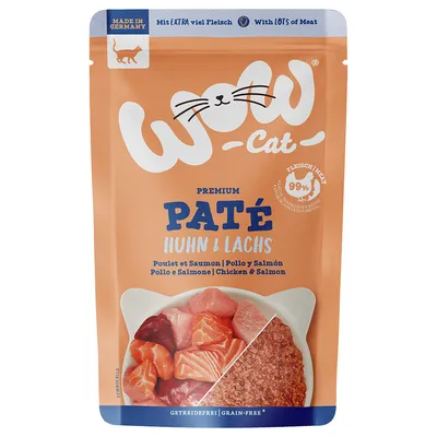 WOW Cat Premium Paté Huhn & Lachs, 99% mięsa, bez zbóż, widoczne kawałki kurczaka i łososia. Made in Germany. Widoczny napis: Chicken & Salmon.