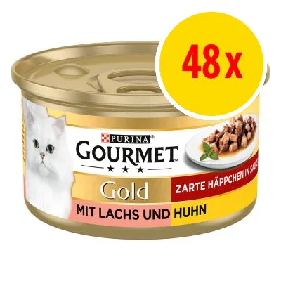 Purina Gourmet Gold kattmat, mit lachs und huhn, 48x. Bild på vit katt och tallrik med bitar i sås synliga på förpackningen.