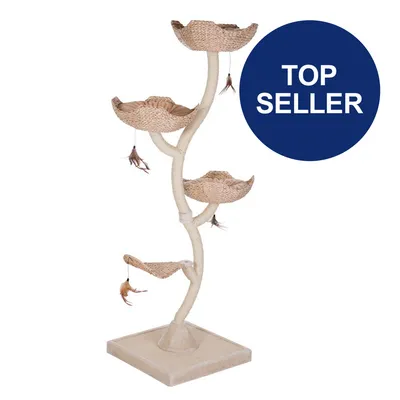 Kratzbaum mit vier Ebenen aus geflochtenem Material, hängenden Federspielzeugen und stabilem Sockel. Blauer Kreis mit Text 'Top Seller'.