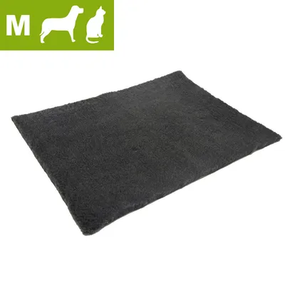 Tapis rectangulaire gris en tissu, taille M, pictogrammes chien et chat visibles dans un carré vert en haut à gauche. Tapis rectangulaire gris en tissu, taille M, pictogrammes chien et chat visibles dans un carré vert en haut à gauche.