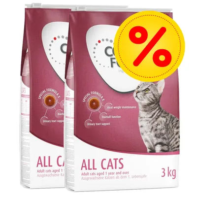 Pienso para gatos adultos All Cats, 3 kg. Texto visible: Special Formula X, ideal weight maintenance, hairball function, urinary tract support. Oferta destacada con símbolo de porcentaje.