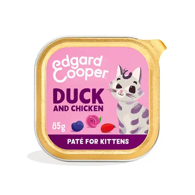 Edgard Cooper Duck and Chicken, 85 g, paté for kittens. Illustratie van een kat en vruchten op de verpakking.