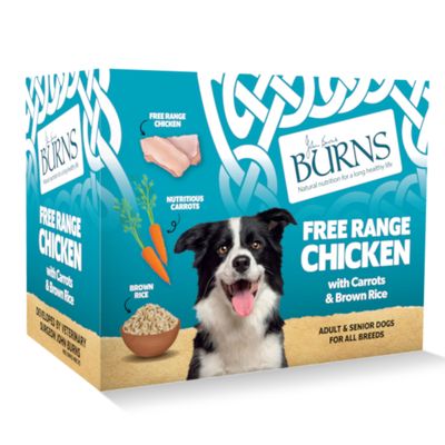 Burns Free Range Chicken sárgarépával és barna rizzsel. Kézzel főzött, mint a rizottó. Felnőtt és idős kutyáknak, minden fajtának. Állatorvos John Burns fejlesztése.