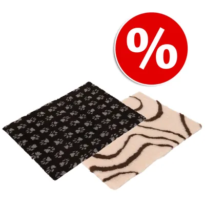 Twee dierenmatten: één zwart met pootafdrukken, één beige met bruine strepen. Rood kortingssymbool (%) zichtbaar rechtsboven. Twee dierenmatten: één zwart met pootafdrukken, één beige met bruine strepen. Rood kortingssymbool (%) zichtbaar rechtsboven.