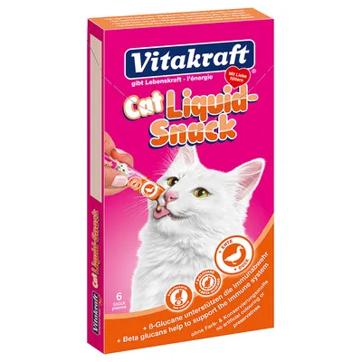 Vitakraft Cat Liquid-Snack, balení 6 ks, příchuť kachna. Na obalu bílá kočka olizuje tekutý snack z tuby. Text: Beta glucans help to support the immune system.