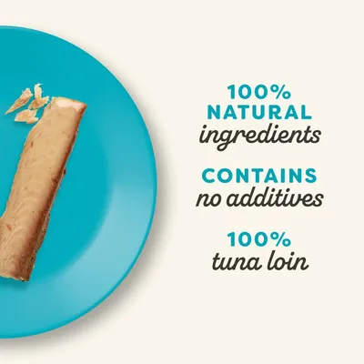 Tekst w języku angielskim: 100% natural ingredients, contains no additives, 100% tuna loin. Obraz przedstawia kawałek tuńczyka na niebieskim talerzu.
