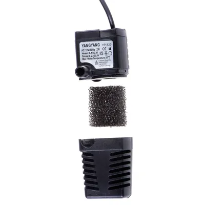 Yangyang YP-820 vandpumpe, AC: 12V/50Hz, 2W, Hmax: 0,5 m, Qmax: 0,22 l/min, maks. vandtemperatur: 35°C, med filter og kabinet. Læs vejledningen før brug.