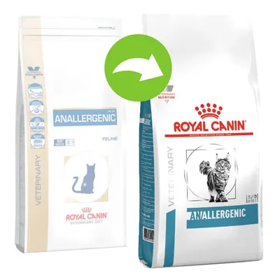 To poser Royal Canin Anallergenic kattefoder, ældre og ny emballage, begge med teksten 'ANALLERGENIC' og 'VETERINARY', grøn pil viser overgang til nyt design. To poser Royal Canin Anallergenic kattefoder, ældre og ny emballage, begge med teksten 'ANALLERGENIC' og 'VETERINARY', grøn pil viser overgang til nyt design.