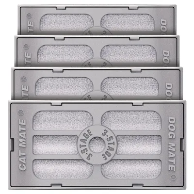 Cat Mate și Dog Mate filtru în 3 trepte, filtre de rezervă gri cu design dreptunghiular, potrivite pentru fântâni de apă. Cat Mate și Dog Mate filtru în 3 trepte, filtre de rezervă gri cu design dreptunghiular, potrivite pentru fântâni de apă.