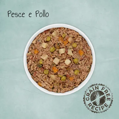 Ciotola di alimento umido con piselli, patate e carote visibili. Testo: Pesce e Pollo. Marchio: Grain Free Recipe.