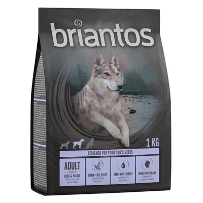 Briantos Adult, reich an Ente & Kartoffel, getreidefreie Rezeptur, halbfeuchte Kroketten, hergestellt in Deutschland. Verpackung mit Wolf und Waldmotiv, 1 kg.