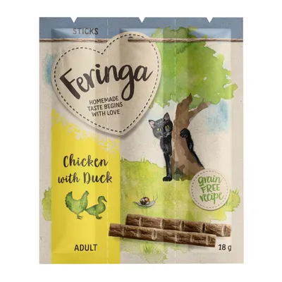 Feringa Sticks, kylling med and, voksen, kornfri opskrift, 18g. Emballagen viser sort kat og træ.