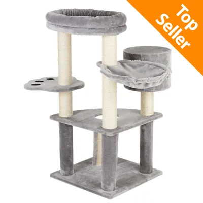 Tiragraffi grigio con più piattaforme, cuccia rotonda e colonna in sisal; angolo arancione in alto a destra con testo: Top Seller