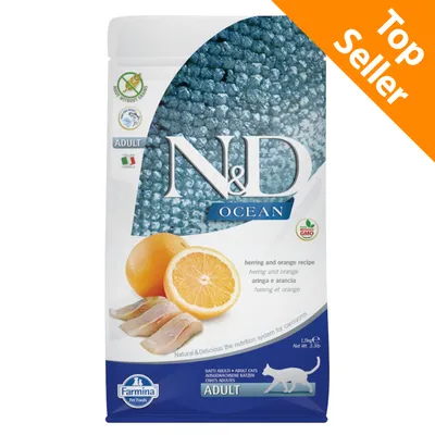 Confezione N&D Ocean Farmina per gatti adulti, aringa e arancia, 1,5 kg. Testo visibile: senza OGM, senza cereali, Top Seller, bandiera italiana, ADULT. Confezione N&D Ocean Farmina per gatti adulti, aringa e arancia, 1,5 kg. Testo visibile: senza OGM, senza cereali, Top Seller, bandiera italiana, ADULT.