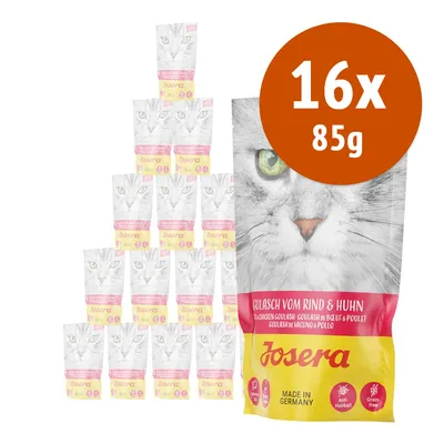 16 buste da 85 g Josera Gulasch vom Rind & Huhn per gatti, confezioni con immagine di gatto e scritte: anti-hairball, grain free, made in Germany.