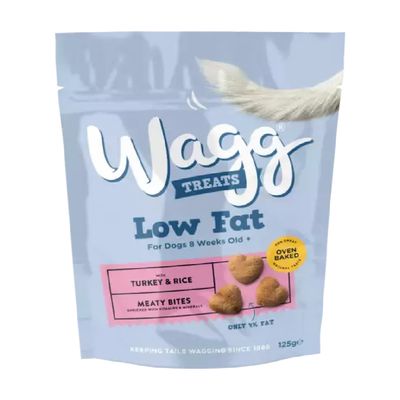 Low fat treats with turkey and rice, meaty bites enriched with vitamins and minerals, oven baked, suitable for dogs 8 weeks old and over, 125g pack, only 5% fat.