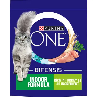 Purina One Bifensis Indoor Formula, rich in turkey as number one ingredient, with images of meat, grains, herbs and a cat on the packaging.