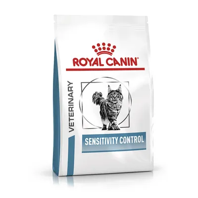 Opakowanie karmy Royal Canin Veterinary Sensitivity Control z wizerunkiem kota, widoczne napisy: VETERINARY, SENSITIVITY CONTROL.