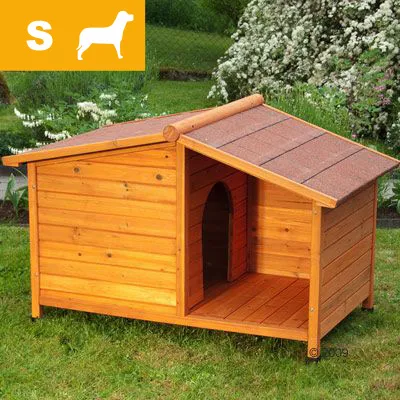 Wooden outdoor kennel with pitched roof and sheltered porch area, shown in a garden. Yellow icon in corner indicates size S and dog symbol. Wooden outdoor kennel with pitched roof and sheltered porch area, shown in a garden. Yellow icon in corner indicates size S and dog symbol.