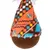 Jouet pour animal en tissu à motifs géométriques colorés orange, bleu, jaune et marron, base ronde marron, extrémité supérieure avec plumes blanches visibles.
