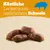 Köstliche Leckerlis mit natürlichem Schwein. Vier braune Snacks auf beigem Hintergrund, Text und blaues Schweine-Icon sichtbar.
