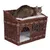 Katzenkorb aus braunem Geflecht mit zwei Ebenen, oben gepolsterte Liegefläche und unten geschützter Schlafbereich. Katze sitzt auf der oberen Fläche.