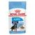 Royal Canin Puppy Maxi våtfoder, 140 g. För valpar med vuxenvikt 26–44 kg. Bild på hundvalp och foderbitar i sås. Text på flera språk om ålder upp till 15 månader.