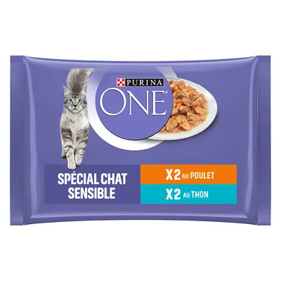 Purina ONE Spécial Chat Sensible, 2x au poulet, 2x au thon, emballage violet avec photo de chat et assiette de nourriture visible.
