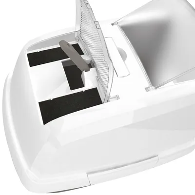 Vue rapprochée du dessus d'une maison de toilette pour chat en plastique blanc, avec couvercle ouvert, poignée grise et deux filtres noirs visibles.