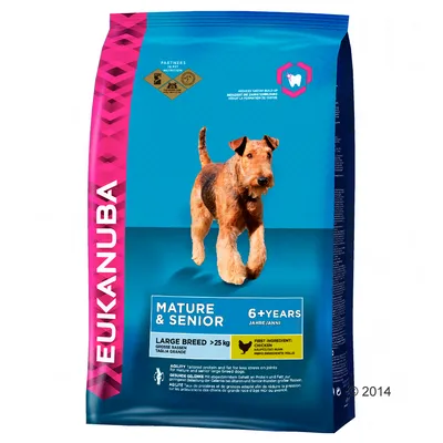 Saco de ração Eukanuba Mature & Senior para cães de raça grande (>25 kg), 6+ anos. Indicação: primeiro ingrediente frango. Texto visível em inglês, alemão, francês e italiano.