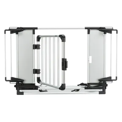 Transportbox aus Aluminium mit Gittertür und seitlichen Wänden, geeignet für sichere Tierbeförderung im Auto.