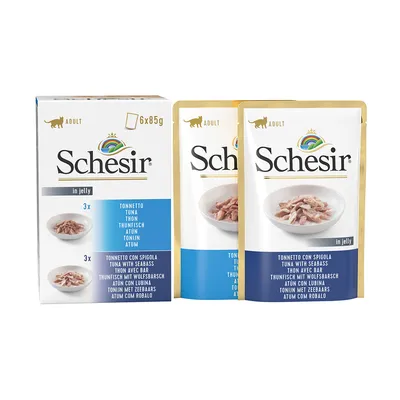 Schesir in Jelly, 6x85g für erwachsene Katzen. 3x Thunfisch und 3x Thunfisch mit Wolfsbarsch. Verpackung und Einzelbeutel sichtbar.