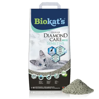 Biokat's Diamond Care Classic Sensitive котешка тоалетна, фина бучкуваща, без аромат, CO2-щадяща, подходяща за чувствителни котки. Опаковката показва котка и продуктови детайли.