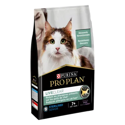 Корм для кошек Purina Pro Plan LiveClear Sterilised Senior 7+, снижает аллергены на шерсти, с индейкой. Текст на упаковке: Revolutionary Discovery, Reduces allergens on cat hair.