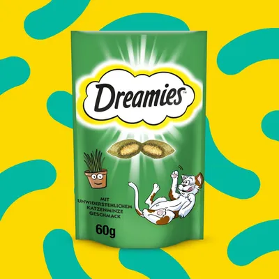 Dreamies, 60g. Texto en alemán: Mit unwiderstehlichem Katzenminze Geschmack. Imagen de golosinas para gatos y dibujo de gato jugando con planta en maceta.