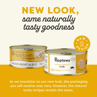 Dvě konzervy Applaws Chicken Breast in Jelly 70g s různým designem obalu, text: NEW LOOK, same naturally tasty goodness, NEW DESIGN. Upozornění na změnu vzhledu balení.