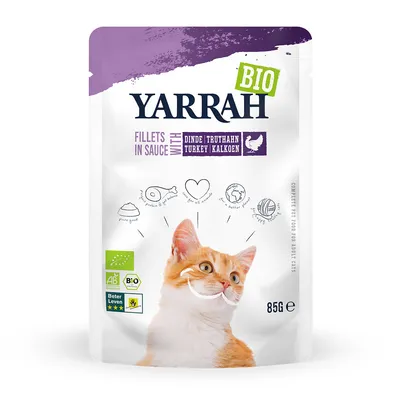Yarrah BIO Fillets in Sauce met kalkoen, 85g. Tekst: pure blend, voor alle katten, AB, BIO, Beter Leven 3 sterren. Afbeelding van een oranje-witte kat op de verpakking.